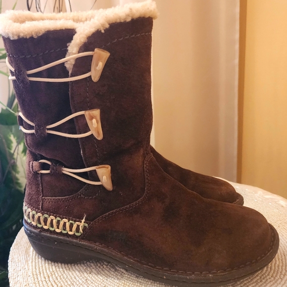 UGG Shoes - UGG Australia Kona Toggle Winter Boots Womens Size 8  Brown Suede Leather.